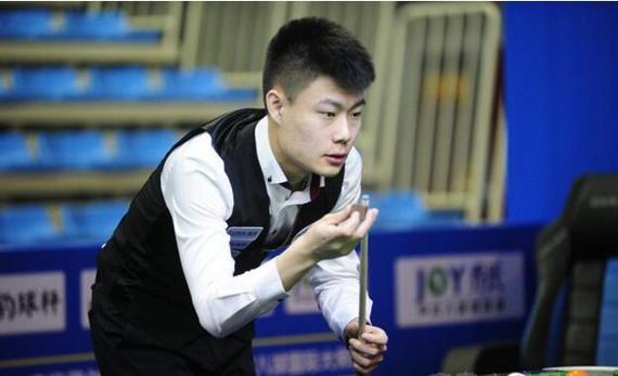 俱乐部的高 俱乐部的高